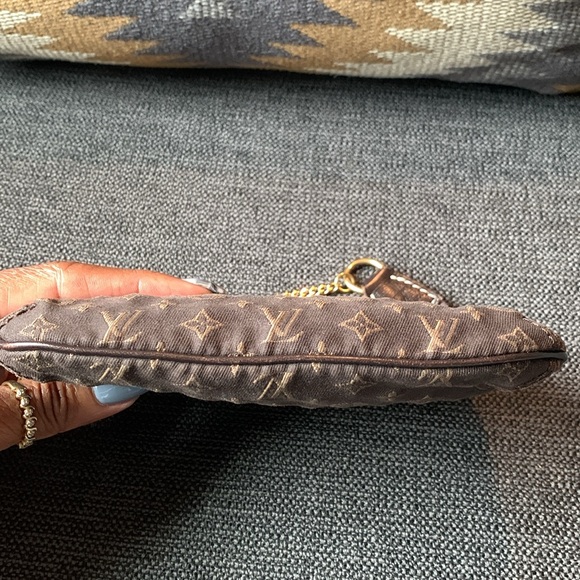 Louis Vuitton Pochette Monogram Idylle Mini - Picture 9 of 14